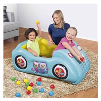 Detské nafukovacie autíčko Fisher-Price s loptičkami 119x79x51 cm