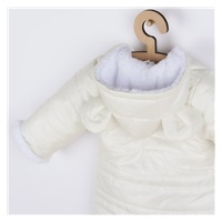 Zimná dojčenská kombinéza s kapucňou s uškami New Baby Pumi cream