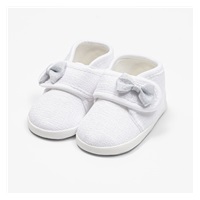 Dojčenské capačky s mašličkou New Baby biela 6-12 m