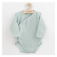 Dojčenské mušelínové body s bočným zaviazovaním New Baby Soft dress mätová