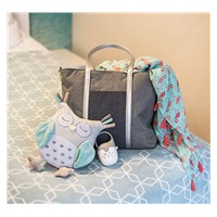 Plyšová hračka s hrkálkou Baby Ono Sova mätová