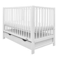 Detská postieľka New Baby BASIC so sťahovacou bočnicou a šuplíkom biela